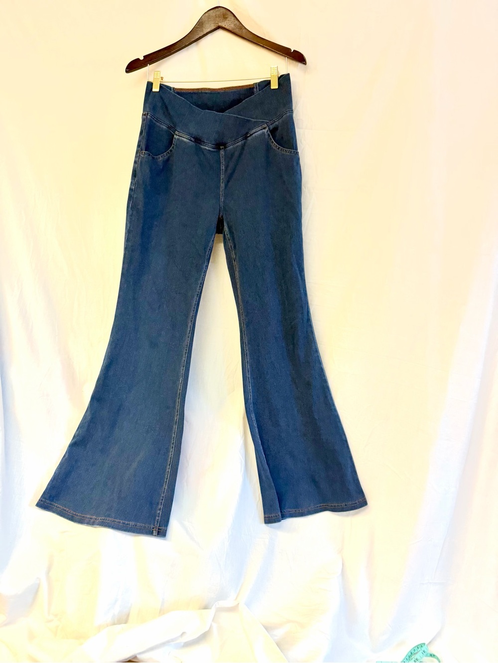 HALARA Dark Blue High-Rise Flare Jeans